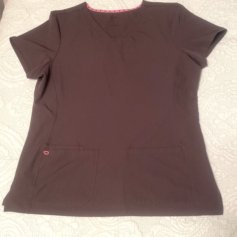 HeartSoul Two-pocket Scrub Top!